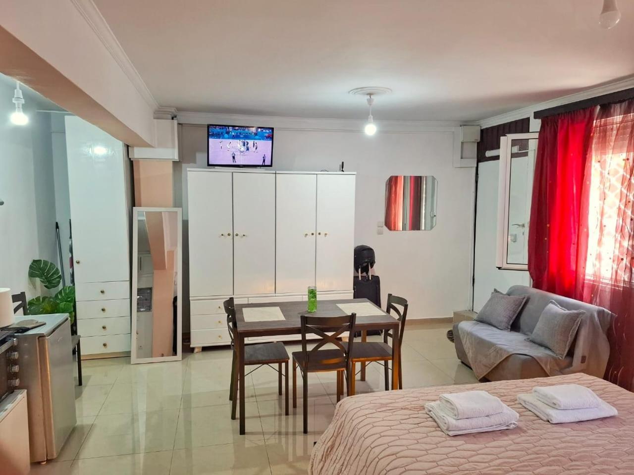 Acropolis Echoes Apartment Athena Bagian luar foto